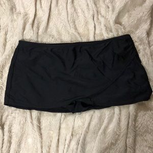Women’s Size Large swim skirt